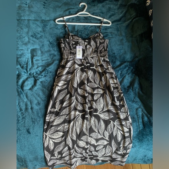 Summer dress - Picture 1 of 4